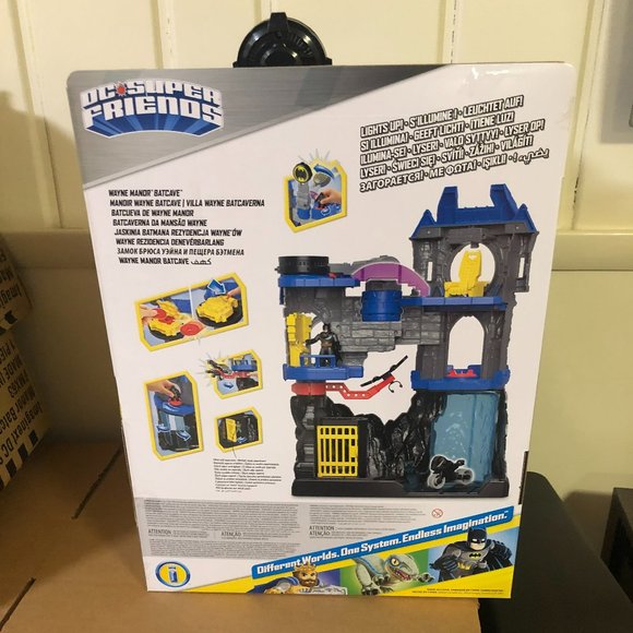 Imaginext DC Super Friends Batman Toy, Wayne Manor Batcave Playset with Batman - Picture 3 of 5